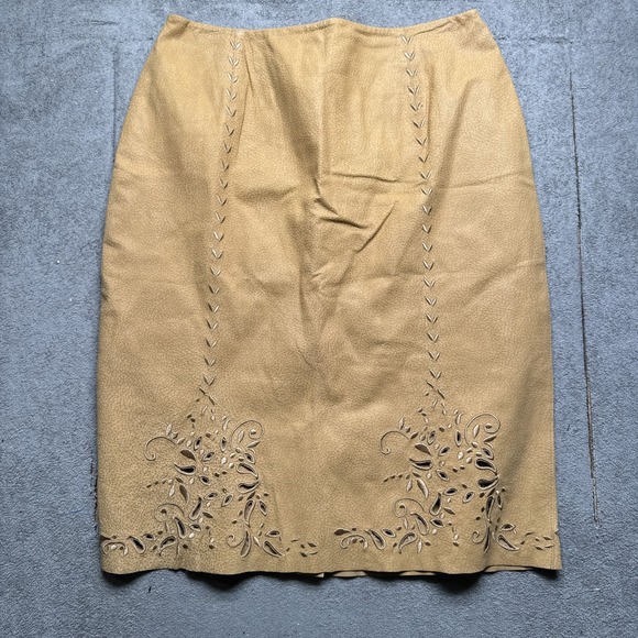 Carlisle Beige Leather Cutout Floral Pencil Skirt 90s Minimalist Quiet Luxury 10